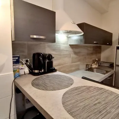 Bright And Quiet In Apartman Nizza